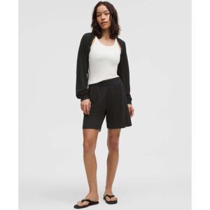 Lululemon BeCalm Mid-Rise Bermuda Short, Black, Size XXS, W7DEBS